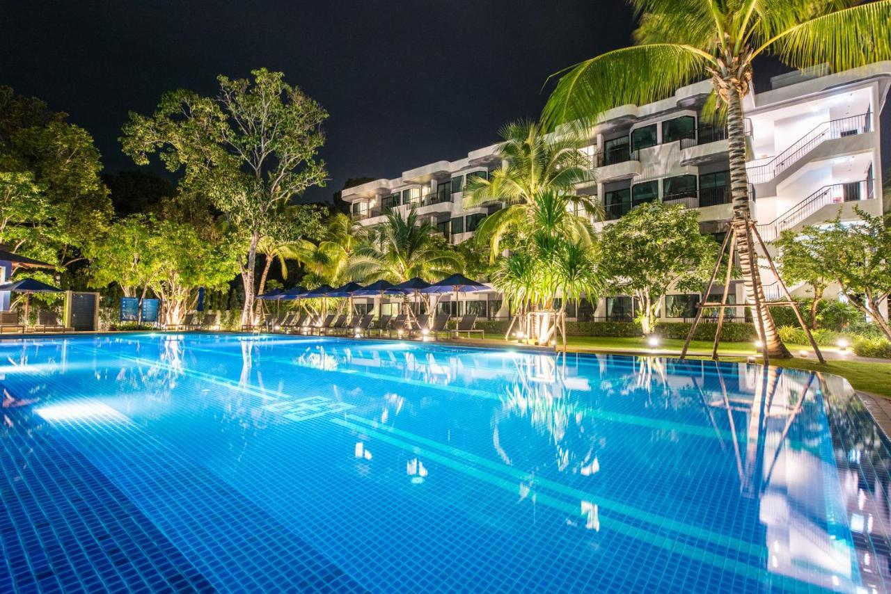 Holiday Style Ao Nang Beach Resort, Krabi Exterior photo